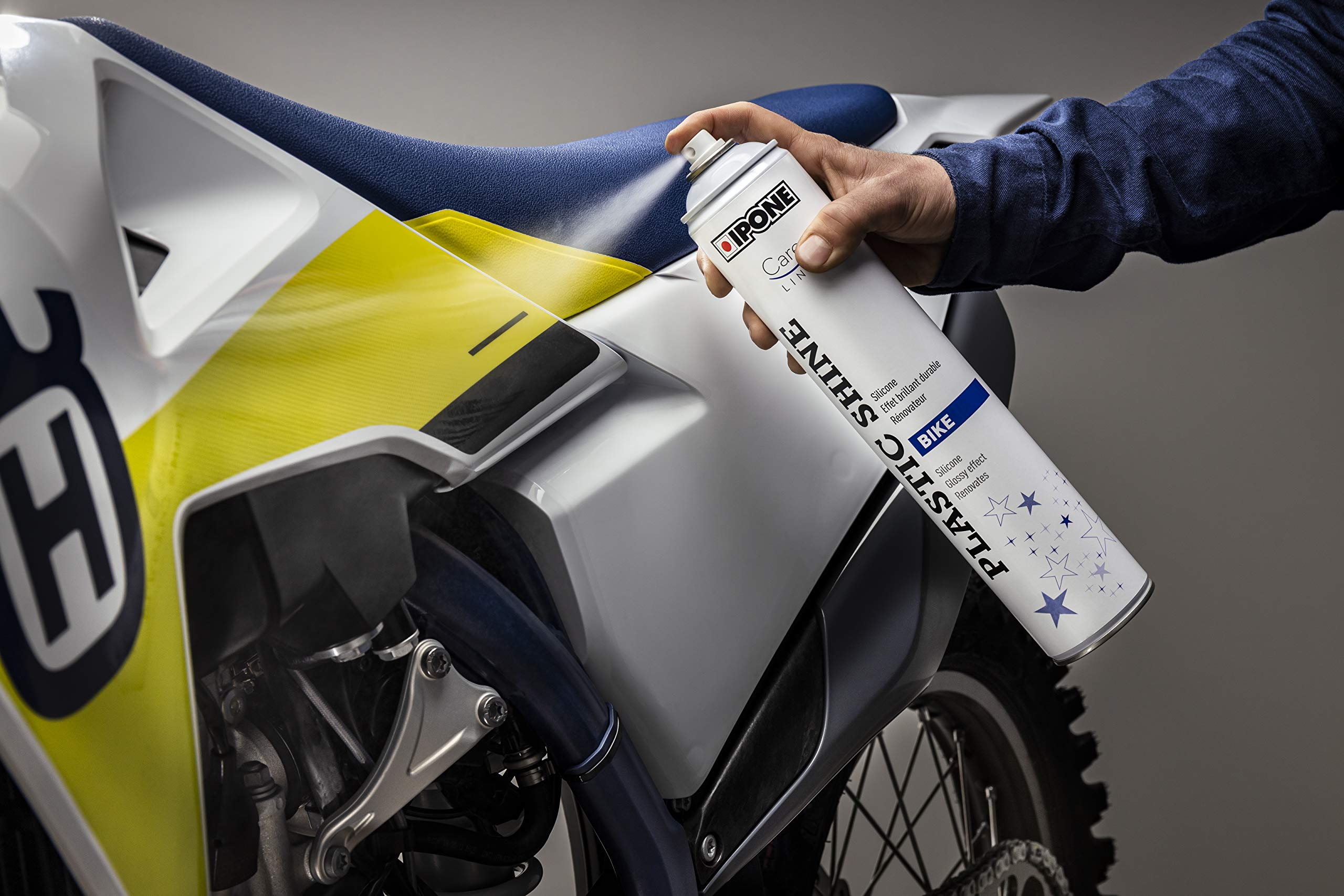 ipone-plastic-shine-r-novateur-plastiques-moto-750-ml image 4