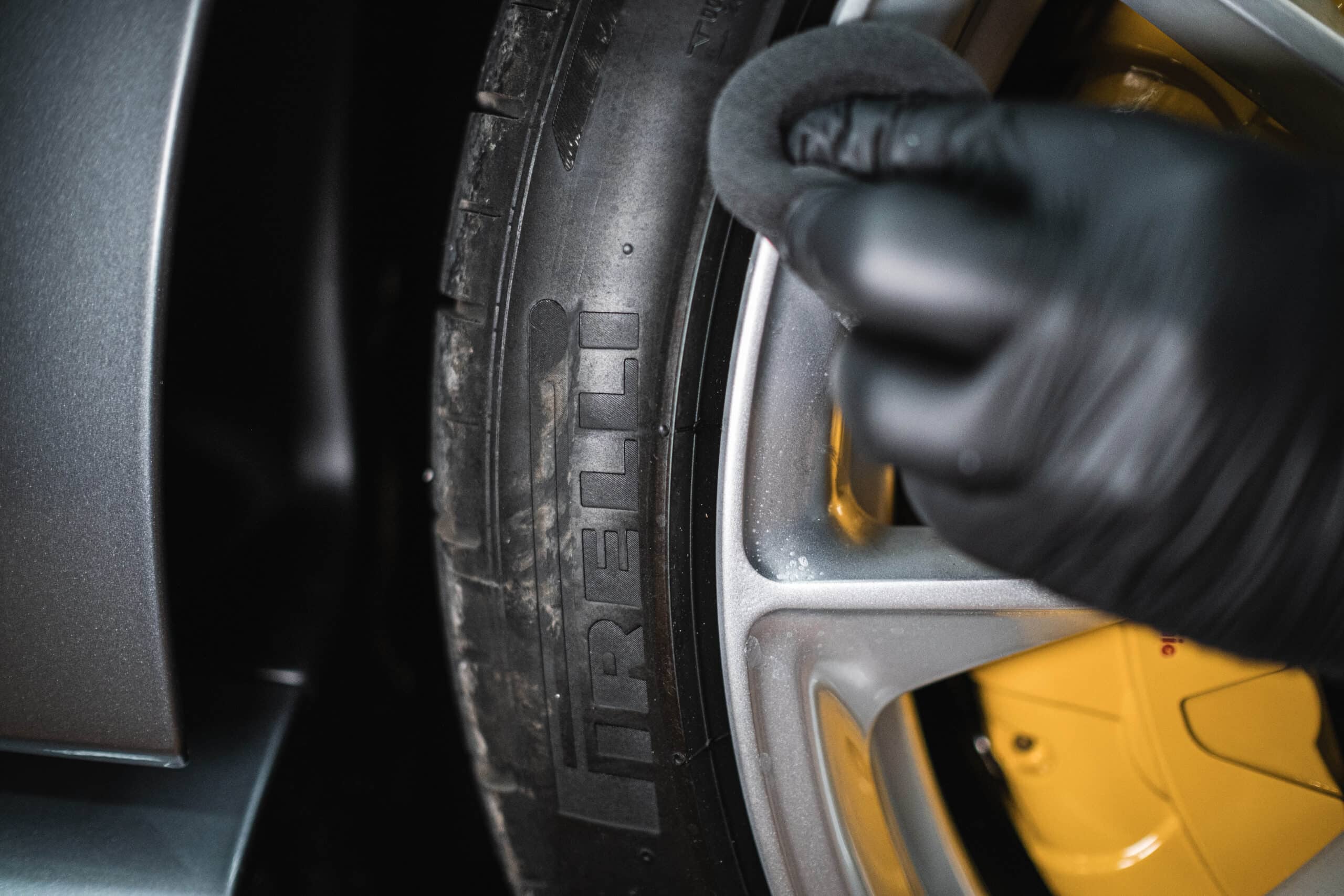 fictech-gamme-auto-spots-143-d-tachant-calcaire-auto-gel image 4