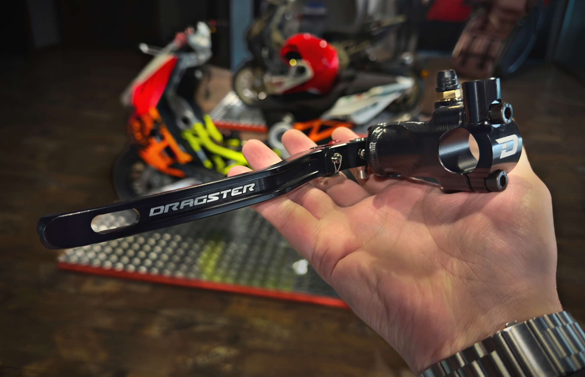 italjet-performance-dragster-kit-ma-tre-cylindre-frein-noir-racing image 3