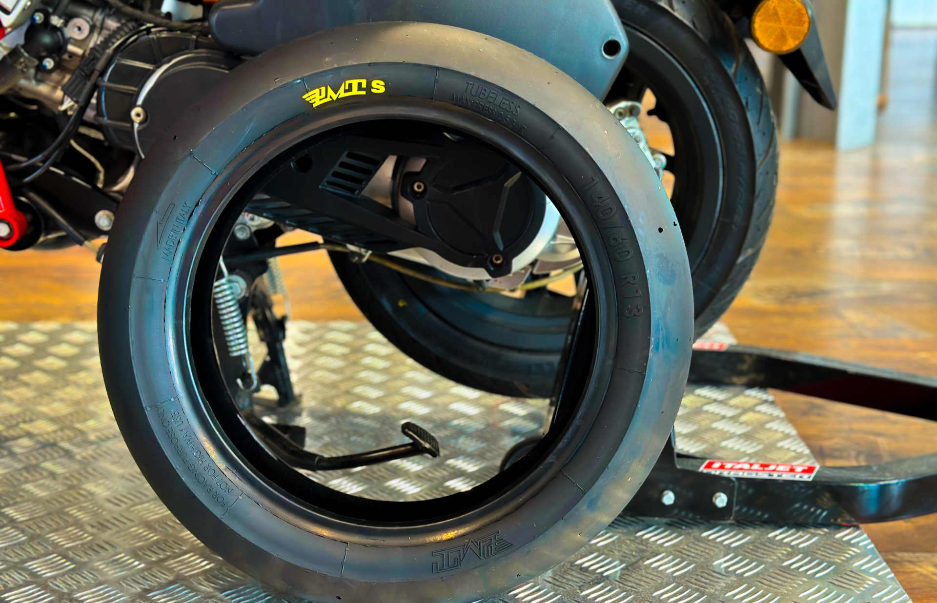 pmt-dragster-pneu-racing-arri-re-140-60r13-soft-slick image 2