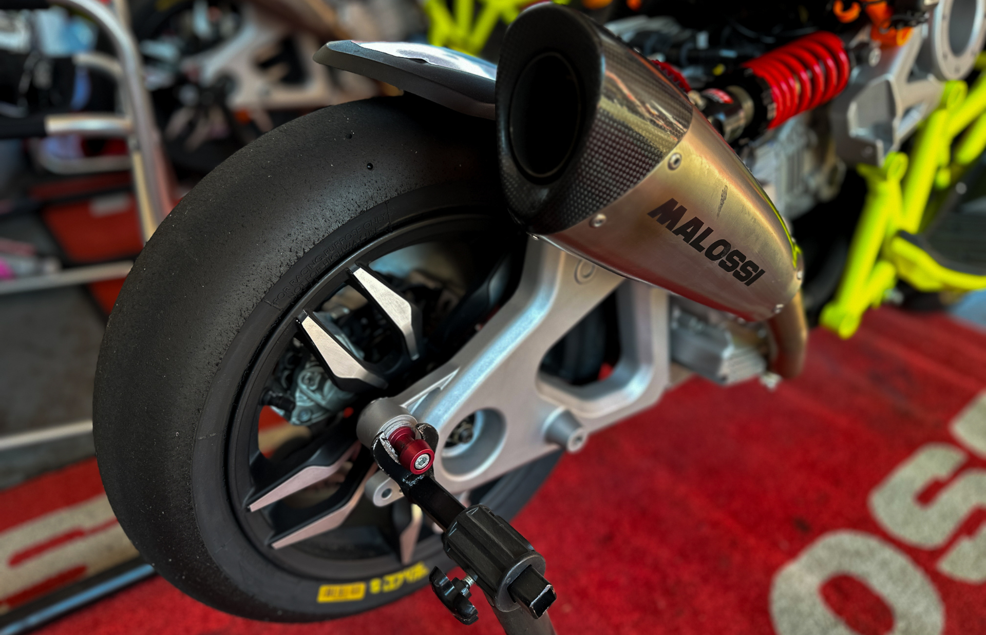 pmt-dragster-pneu-racing-arri-re-140-60r13-soft-slick image 3