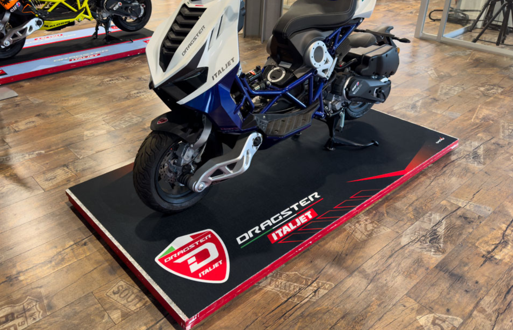 italjet-tapis-garage-moto-100x200-cm-noir-rouge image 3