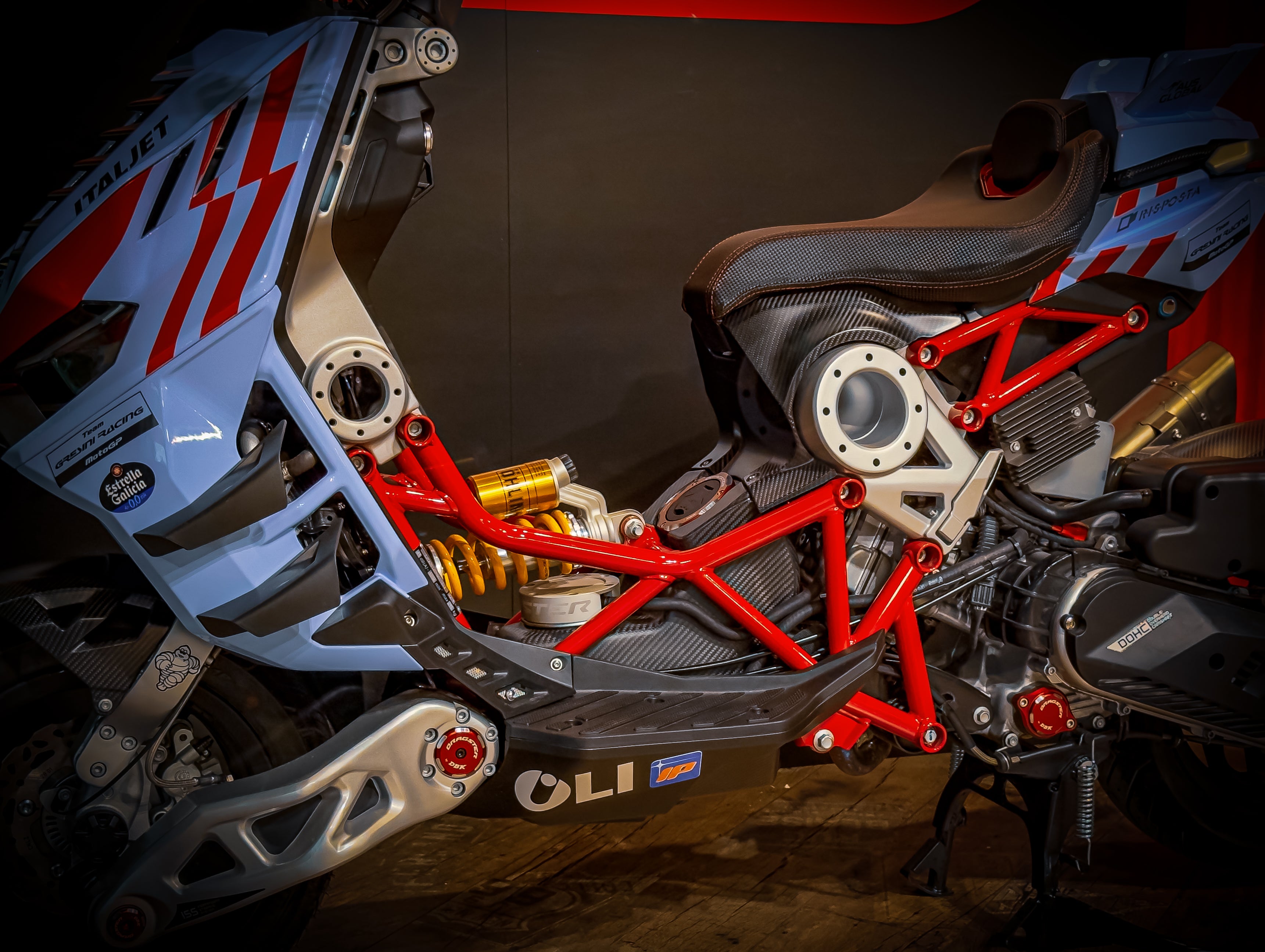 italjet-dragster-r-servoir-carburant-carbone-l-ger image 3