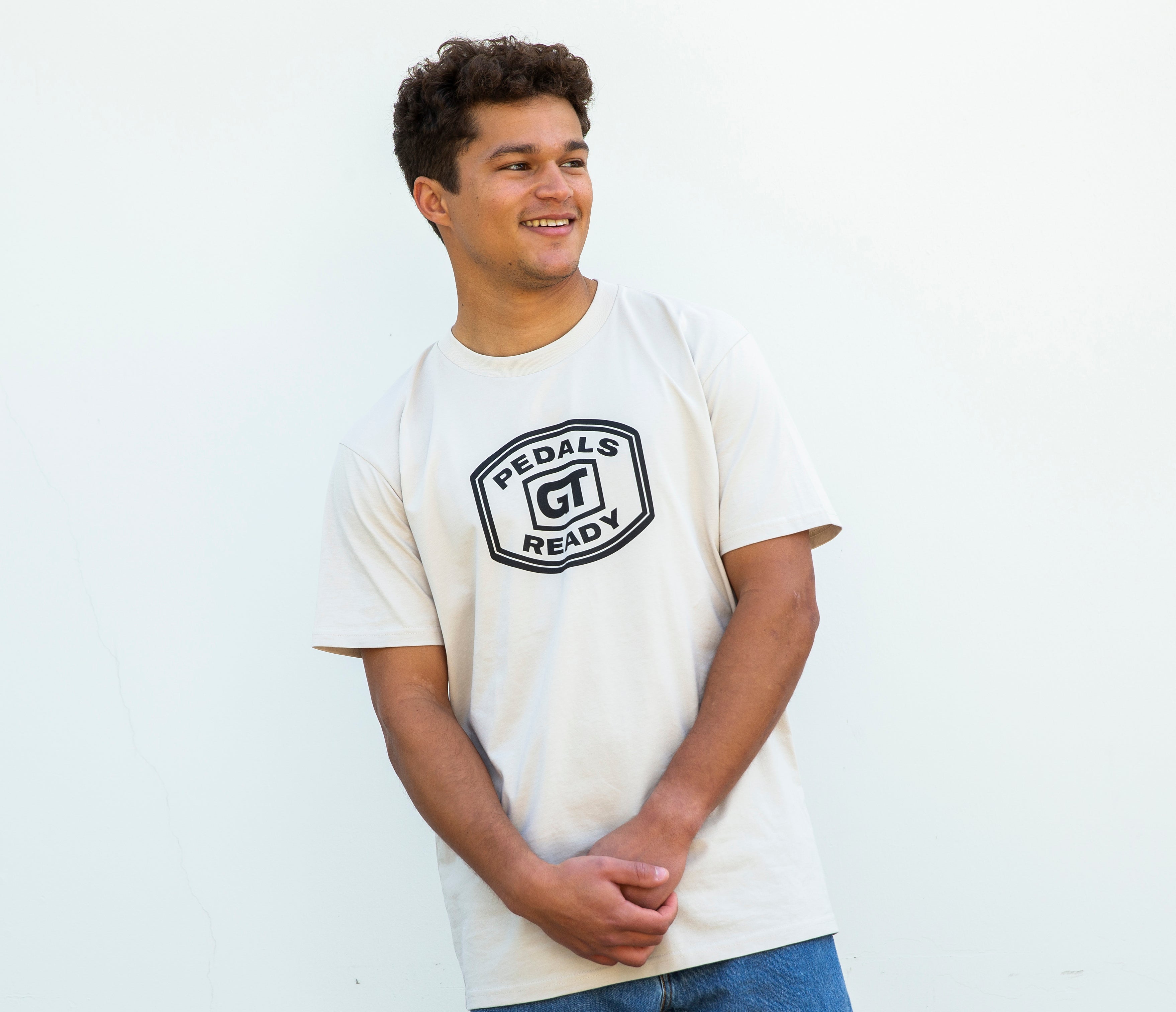 gt-bikes-heritage-t-shirt-pedals-ready-beige-coton image 2