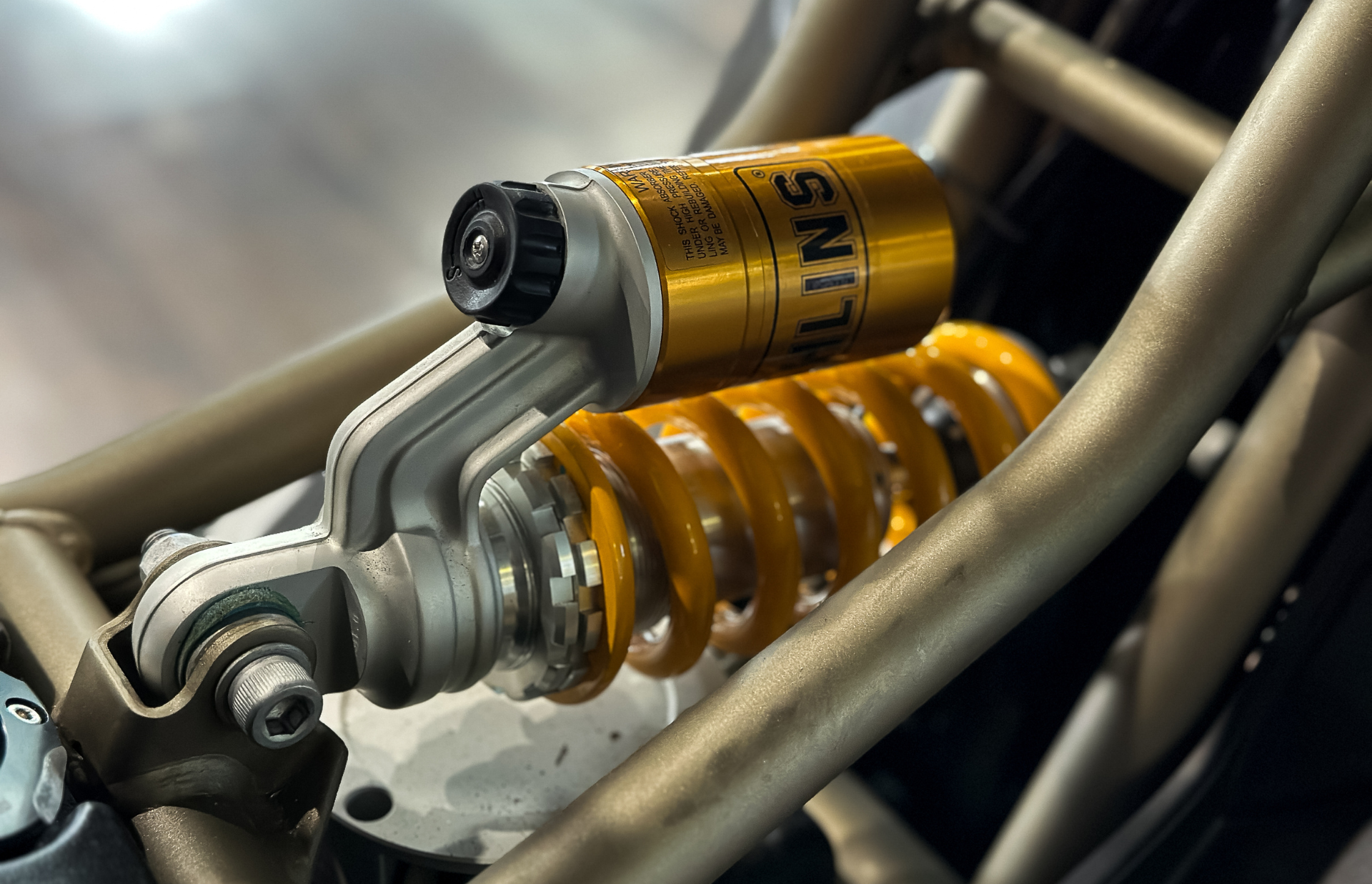 ohlins-stx36-amortisseur-avant-dragster-125-200-300 image 2