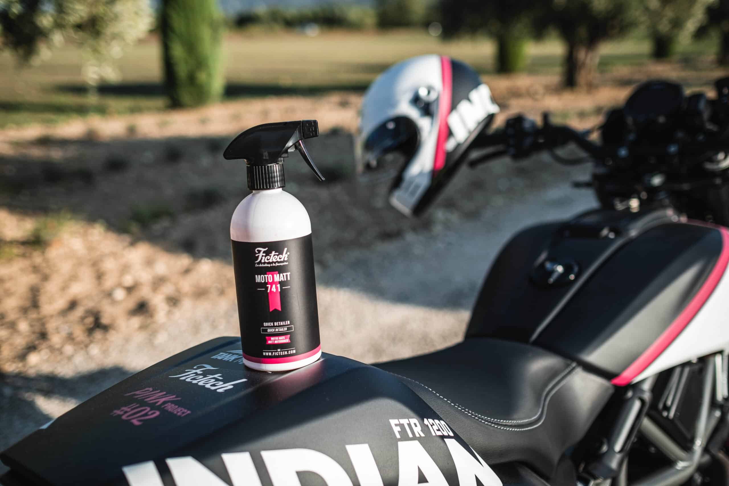 fictech-moto-matt-741-nettoyant-moto-mate-protection-uv image 2