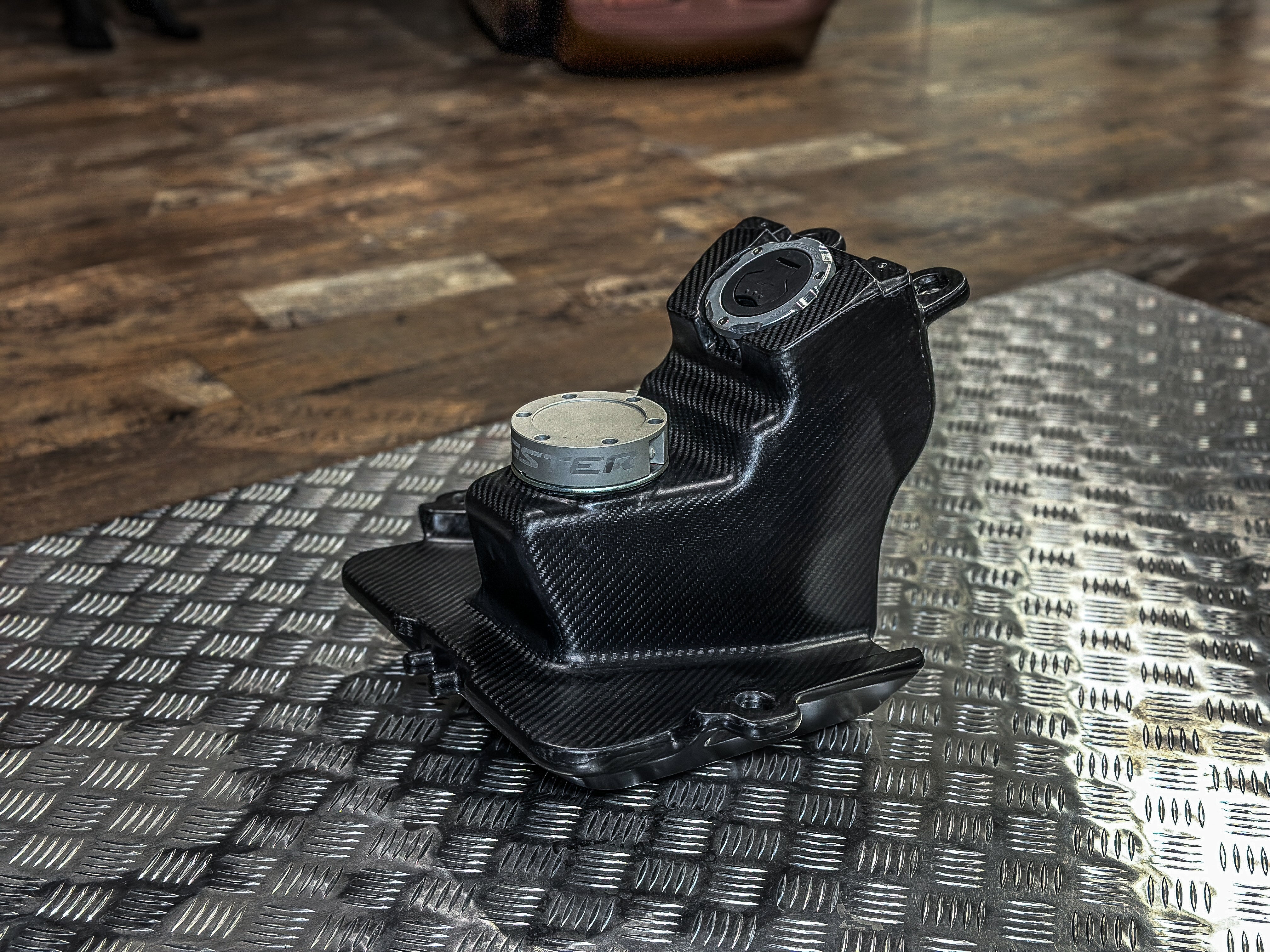italjet-dragster-r-servoir-carburant-carbone-l-ger image 7