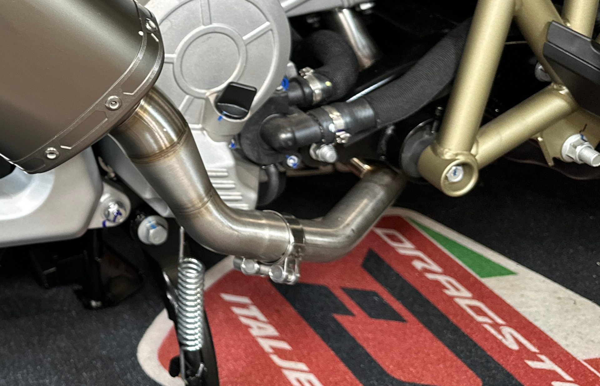 akrapovi-racing-tube-liaison-decat-titane-dragster-125-200 image 2