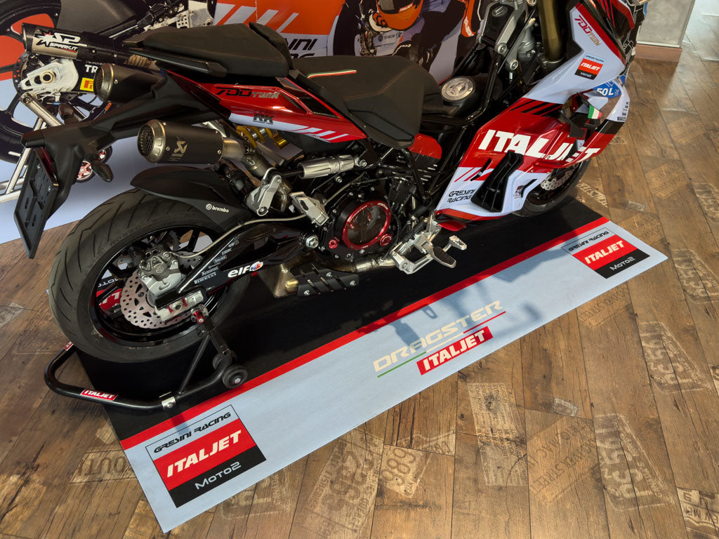 italjet-tapis-garage-moto-100x200-cm-noir-rouge image 2