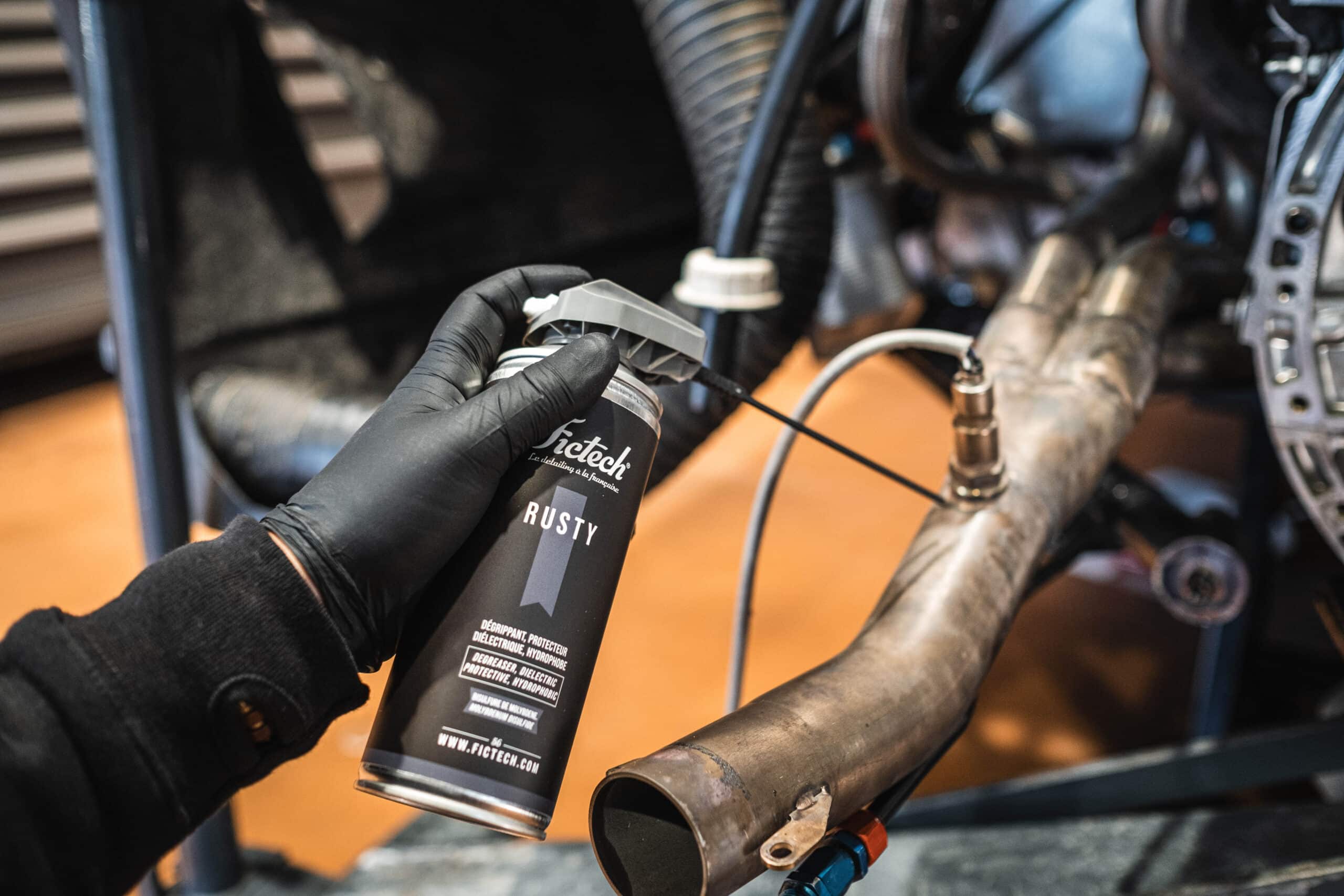 fictech-moto-rusty-d-grippant-lubrifiant-mos2-anti-rouille image 3