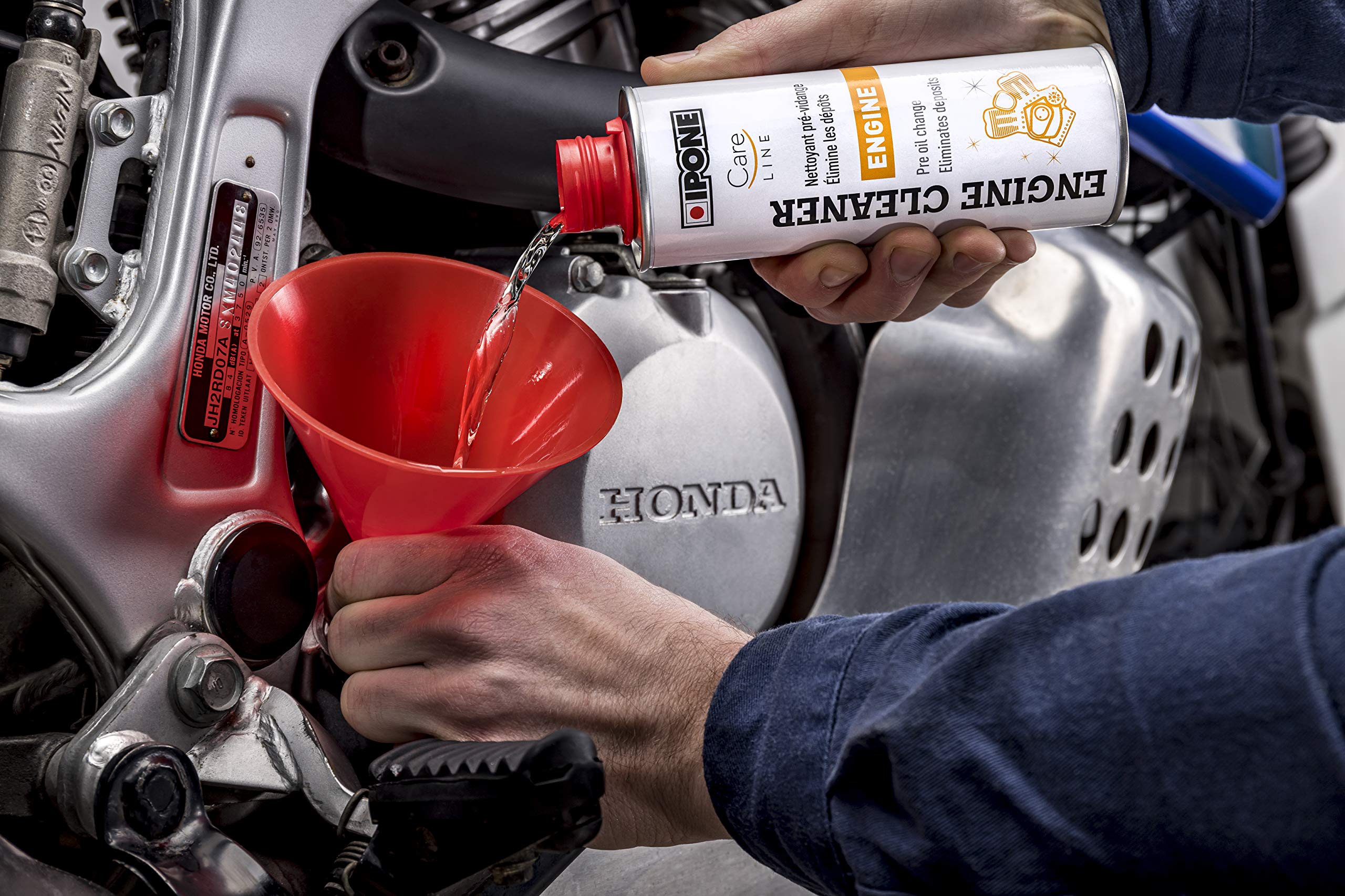 ipone-engine-cleaner-nettoyant-moteur-moto-avant-vidange-300-ml image 4