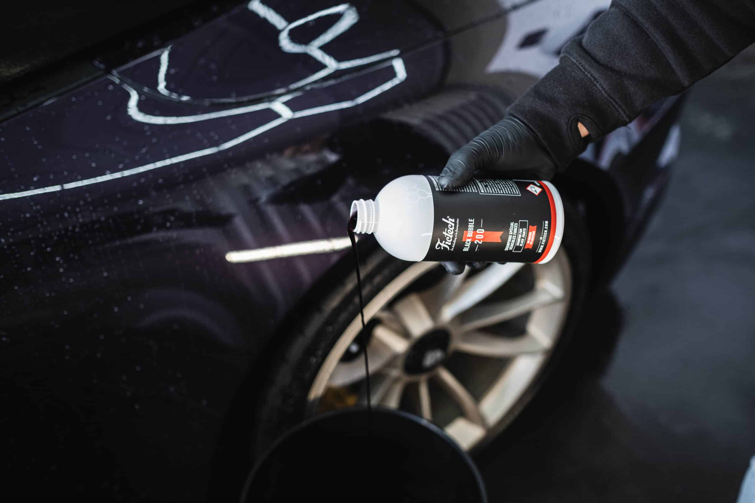 fictech-black-bubble-200-shampoing-voiture-noire-ph-neutre image 4